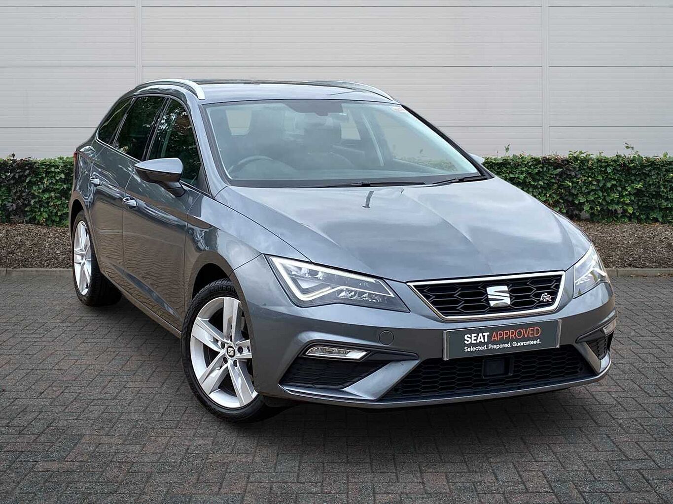 Seat Leon Estate Ecotsi Fr Tech Ps Dsg